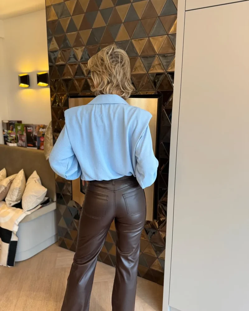 Blouse Michelle | Lichtblauw - Afbeelding 2