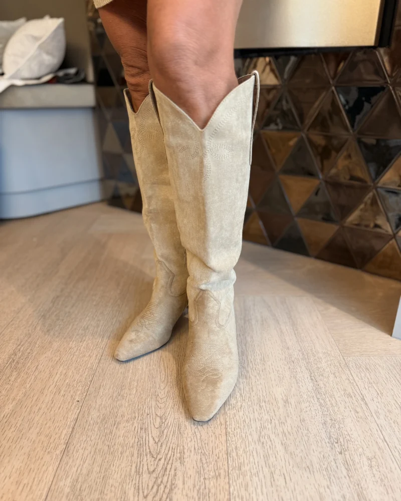 Laars Meis | Khaki