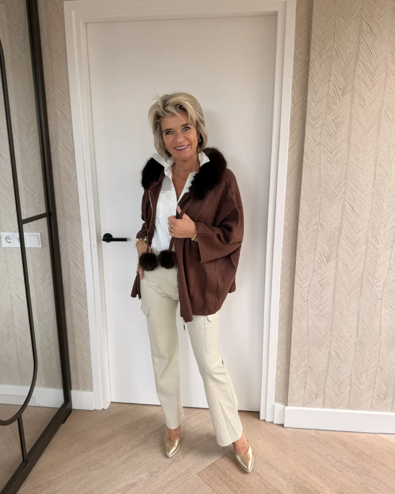 Vest Desiree | Bruin - Afbeelding 3